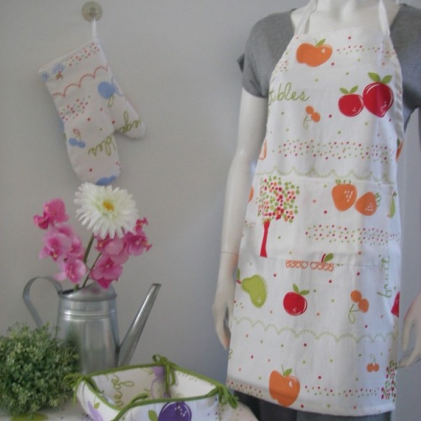 Apron, tablecloth, glove, pot holder, kitchen towel, chair pad, napkin, table runner