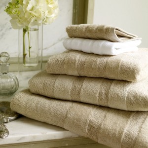 Cotton / linen terry bath towels with ton / ton jacquard border. Production under consultation. Ilustrative photo.